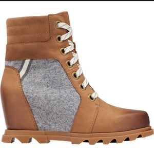Sorel Womens Joan of Arctic Wedge III Lexie Tan Combat & Lace-up Boots NWOB